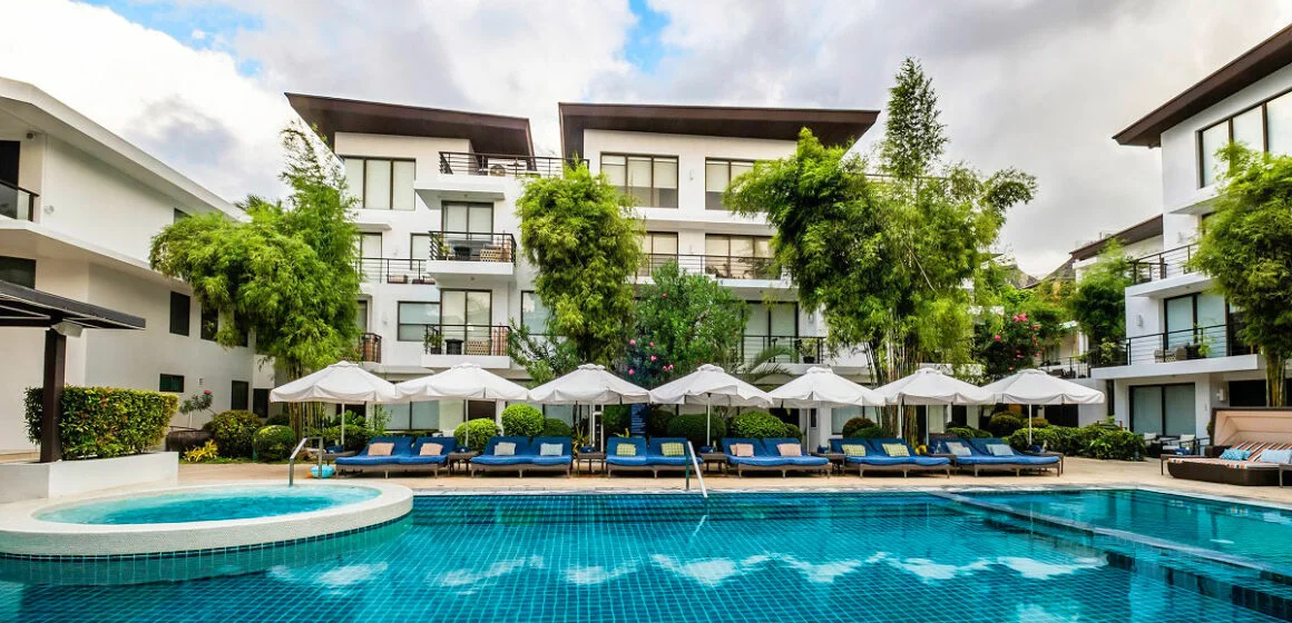 Discovery-Swimming-Pool