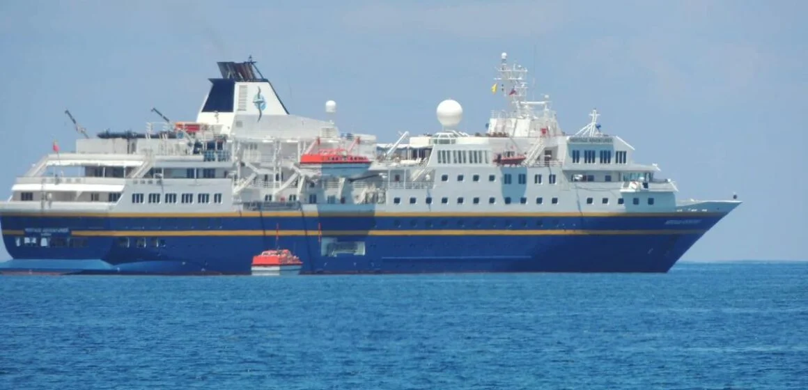 Heritage Adventurer Cruise Ship