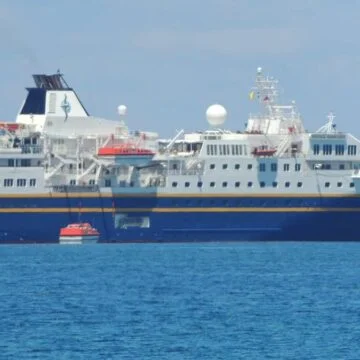 Heritage Adventurer Cruise Ship