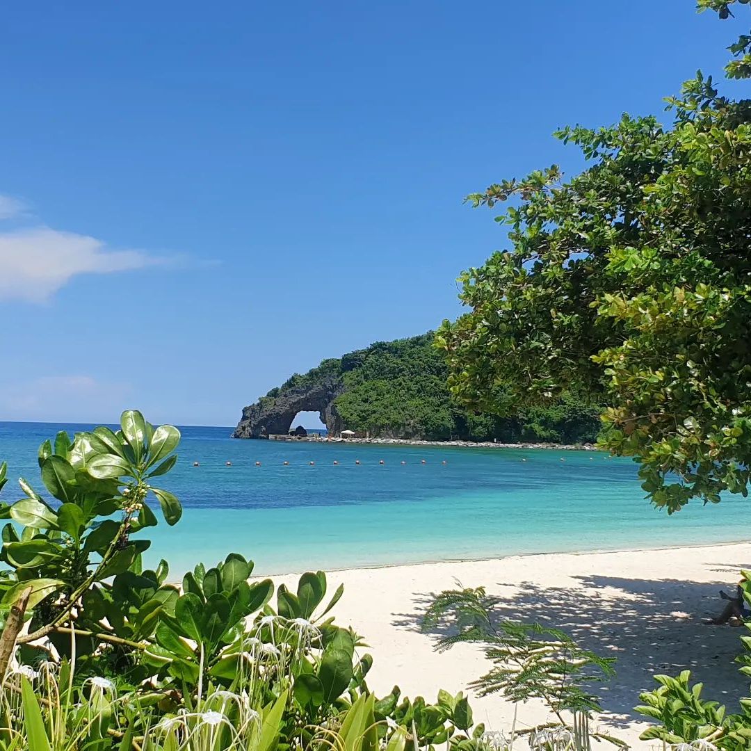Lapuz-lapuz Beach