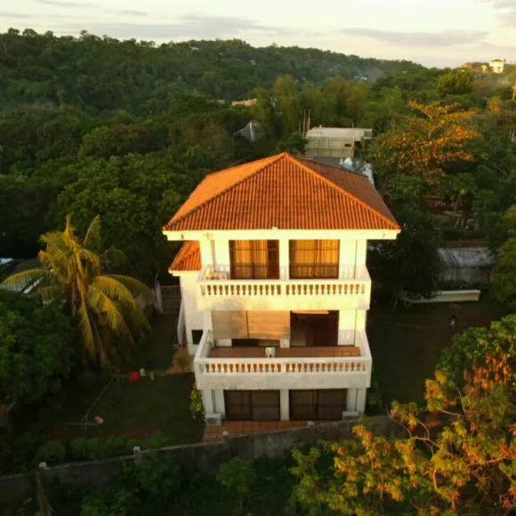 Franky Villa Boracay