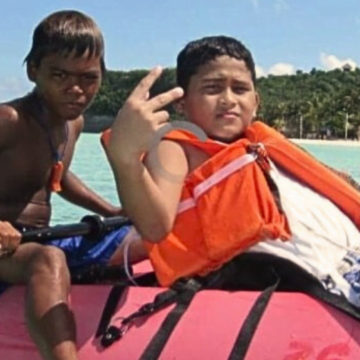 The quest to rekindle a lost friendship in Boracay