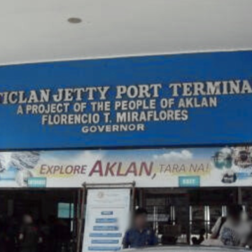 Authorities apprehend two violators of “One Entry, One Exit” Policy in Boracay